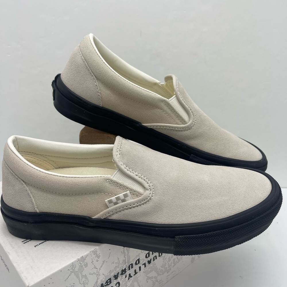 Vans Men's Skate Slip-On
Tan/Black Sneakers
VN0A2Z31Y59
Beige Slip-On Sneakers - Picture 9 of 16